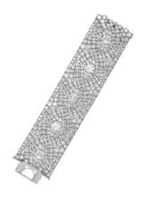 AN EXCEPTIONAL VAN CLEEF &amp; ARPELS ART DECO DIAMOND BRACELET