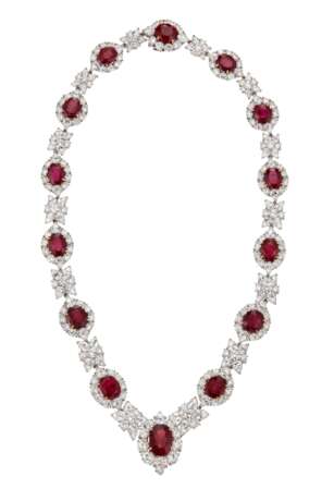 VAN CLEEF & ARPELS RUBY AND DIAMOND NECKLACE - фото 1