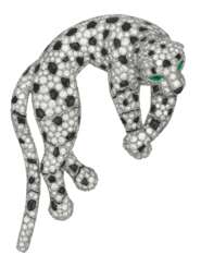 CARTIER DIAMOND, ONYX AND EMERALD &#39;PANTH&#200;RE&#39; CLIP-BROOCH