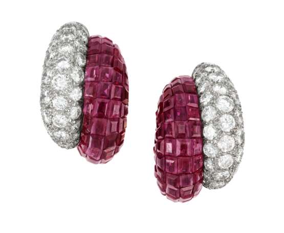 VAN CLEEF & ARPELS RUBY AND DIAMOND `MYSTERY-SET` EARRINGS - фото 1