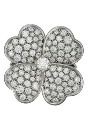 VAN CLEEF & ARPELS DIAMOND `COSMOS` RING - photo 1