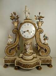  l'horloge du XVIIIE siècle porcelaine de Meissen du XVIIIE 