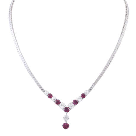 Collier mit Rubinen und Altschliffdiamanten von zus. ca. 2,5 ct, - Foto 1