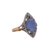 Feiner Jugendstil Ring mit hellblauem Saphircabochon - photo 1