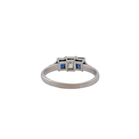 Ring mit einem Diamant im Achteckschliff, ca. 0,7 ct, - фото 4