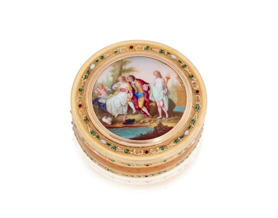 A LOUIS XVI ENAMELLED GOLD BONBONNIERE - Foto 1