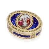 A LOUIS XVI ENAMELLED GOLD SNUFF-BOX - Foto 1