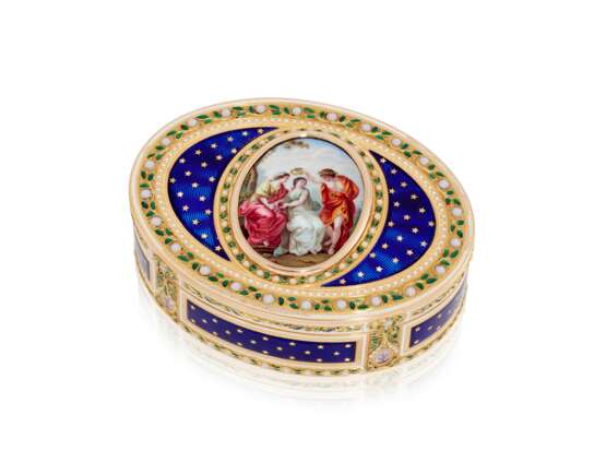 A LOUIS XVI ENAMELLED GOLD SNUFF-BOX - фото 1