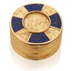 A GEORGE II GOLD AND HARDSTONE DOUBLE-OPENING SNUFF-BOX