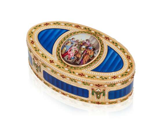 A SWISS ENAMELLED GOLD SNUFF-BOX - фото 1