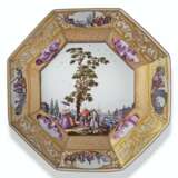 A MEISSEN PORCELAIN LARGE OCTAGONAL DISH FROM THE CHRISTIE MILLER SERVICE - Foto 2