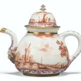 A MEISSEN (K.P.M.) PORCELAIN TEAPOT AND COVER - фото 1