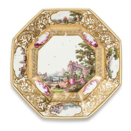 A MEISSEN PORCELAIN OCTAGONAL DISH FROM THE CHRISTIE MILLER SERVICE - photo 1