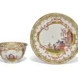 A MEISSEN PORCELAIN CHINOISERIE TEABOWL AND SAUCER - фото 1