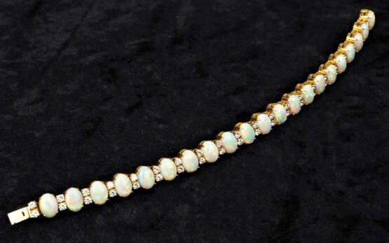 18kt Gold Opal-Armband mit Brillanten - photo 3