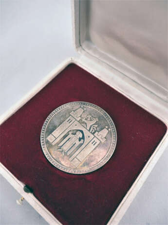 Silber Medaille Stadt München im Etui - "Für lang und treu geleistete Dienste Landeshauptstadt München" - фото 2