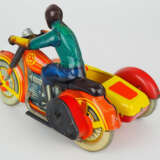 Altes Blechspielzeug - Motorrad mit Beiwagen - photo 2