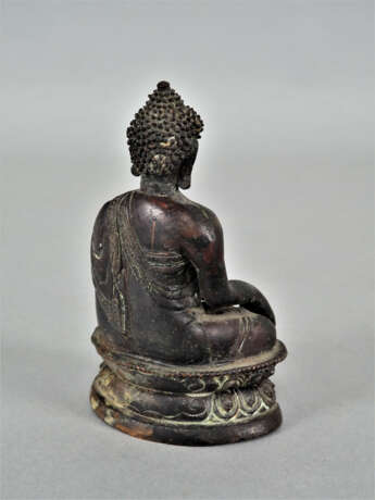 Kleine Buddha Statuette, Bronze - фото 2