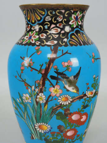 Paar Vasen mit Emaille Verzierungen, Cloisonné Vasen - photo 3