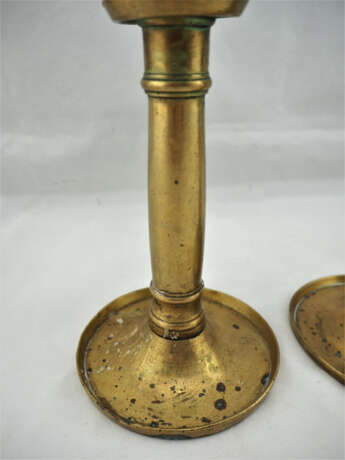 Zwei Biedermeier Leuchter um 1830 - фото 2