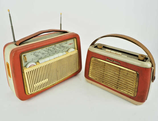 Zwei Kofferradios, 50er Jahre - фото 1