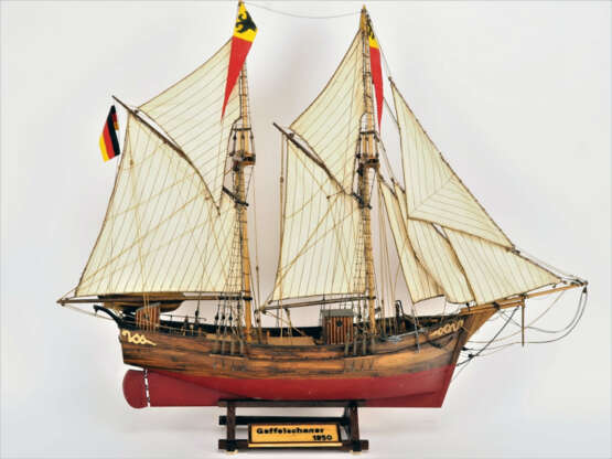 Schiffsmodell "Gaffelschoner 1850" - Foto 1