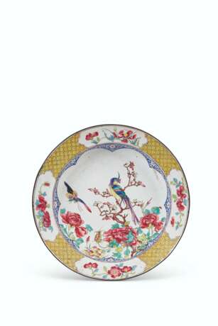 A PAINTED ENAMEL ‘PHEASANT AND FLOWER' DISH - photo 1
