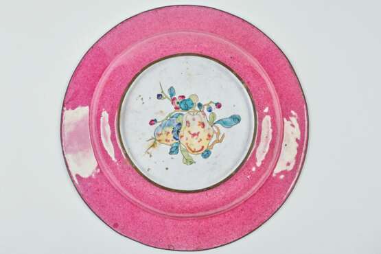 A PAINTED ENAMEL ‘PHEASANT AND FLOWER' DISH - photo 2