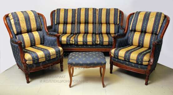 “Set of upholstered furniture” - photo 1