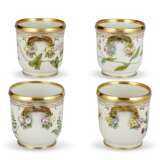 A GROUP OF FOUR ROYAL COPENHAGEN 'FLORA DANICA' PORCELAIN LARGE OVAL WINE COOLERS - Foto 3