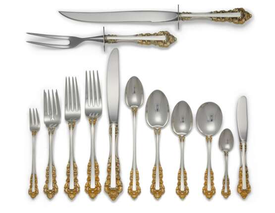 AN AMERICAN PARCEL-GILT SILVER FLATWARE SERVICE - фото 1