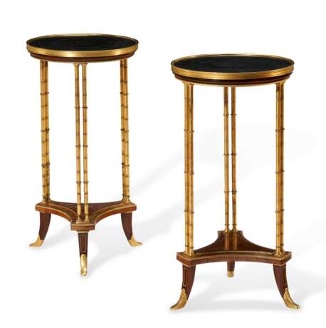 A PAIR OF FRENCH ORMOLU-MOUNTED MAHOGANY AND AMBOYNA GUERIDONS - фото 1