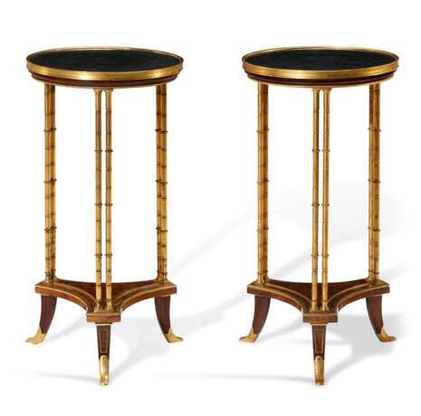 A PAIR OF FRENCH ORMOLU-MOUNTED MAHOGANY AND AMBOYNA GUERIDONS - фото 2