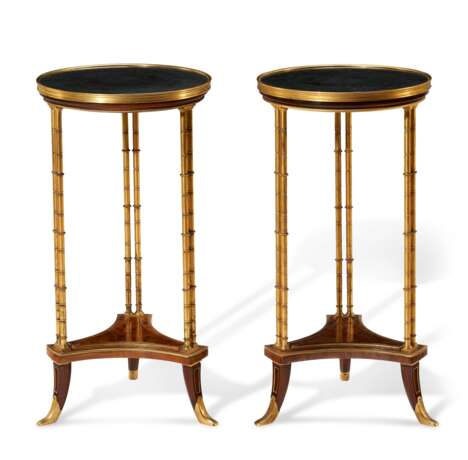 A PAIR OF FRENCH ORMOLU-MOUNTED MAHOGANY AND AMBOYNA GUERIDONS - фото 3