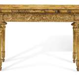 AN ITALIAN GILTWOOD CONSOLE TABLE - Foto 2