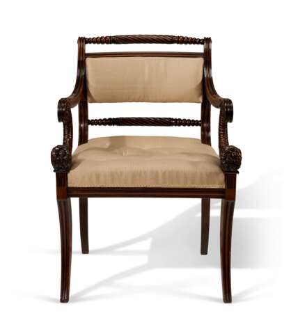 A PAIR OF REGENCY MAHOGANY ARMCHAIRS - фото 2