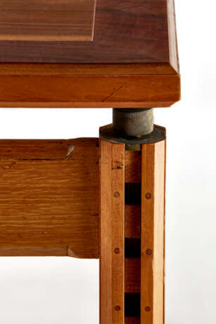 Study table in solid wood with square top adjustable in height, supported by four legs with crosspieces - photo 2