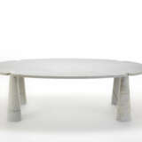 Large oval table of the series "Eros" - Foto 1