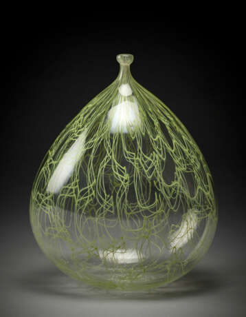Vase in crystal blown glass with inclusion of thin irregular filaments in lattimo and yellow glass - photo 2