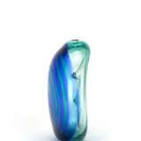  Large globular vase in transparent, colorless and greenish blown glass, with concentric bands applied in green and blue glass - photo 3