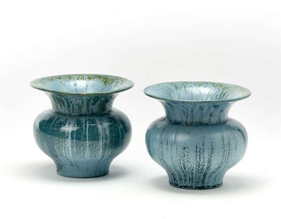 Lot of two glazed ceramic vases in shades of blue and green "sgocciolato" - фото 1