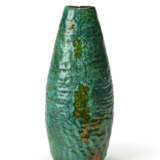 Large vase with corrugated surface body, in ceramic glazed in green with red spots - Foto 1