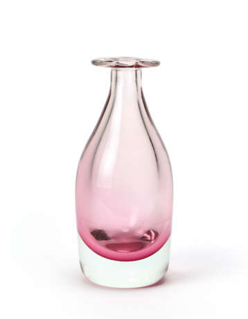Bottle vase in transparent colorless and pink sommerso glass - фото 1