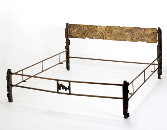 Double bed - фото 1