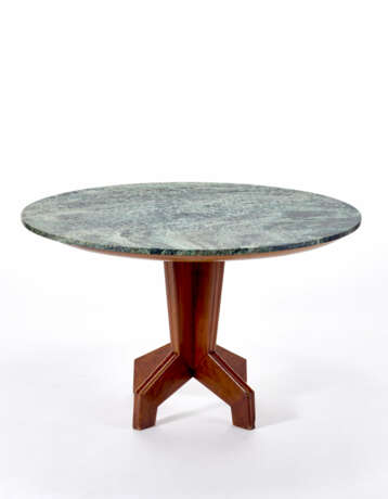 Solid wood table with central leg and four feet, circular top with gray veined marble top - Foto 1