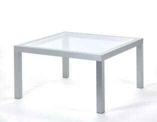 Table model "Essential"