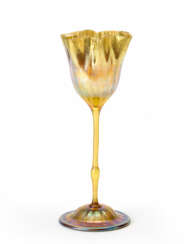 Flower-shaped goblet with jagged cup in "Favrile" golden iridescent glass