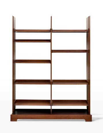 Bookcase in solid teak wood, edged and veneered, composed of three lamellar uprights, a monolithic base and nine movable shelves - фото 1