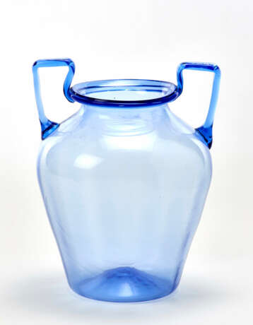 Two-handled vase in transparent light blue blown glass - photo 1