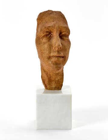 Terracotta sculpture mounted on a marble base depicting a face - photo 1